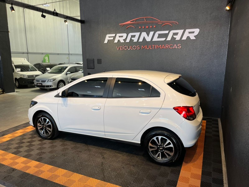 ONIX 1.4 MPFI LTZ 8V FLEX 4P MANUAL - 2014 - ANTôNIO PRADO