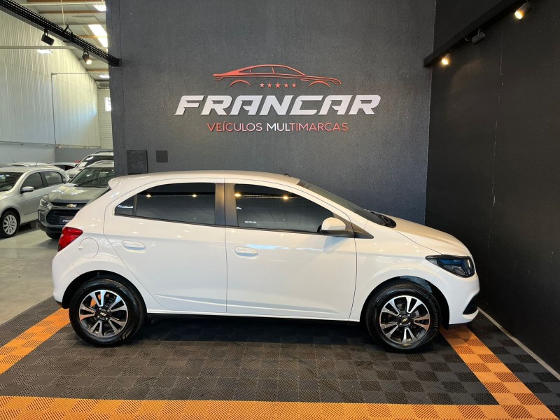 ONIX 1.4 MPFI LTZ 8V FLEX 4P MANUAL - 2014 - ANTôNIO PRADO