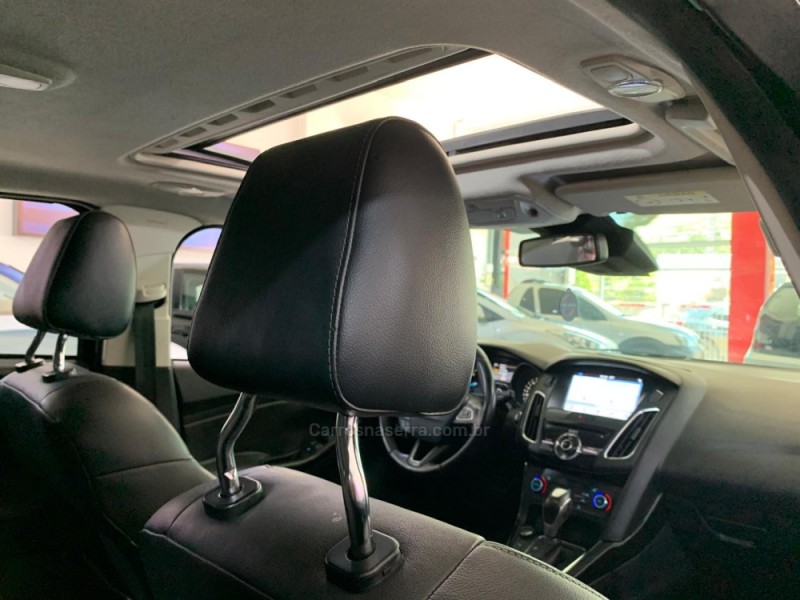 FOCUS 2.0 TITANIUM PLUS HATCH 16V FLEX 4P AUTO - 2017 - NOVO HAMBURGO