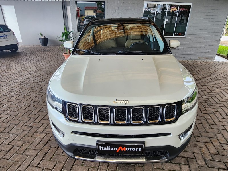COMPASS 2.0 16V FLEX LIMITED AUTOMÁTICO - 2017 - CAXIAS DO SUL