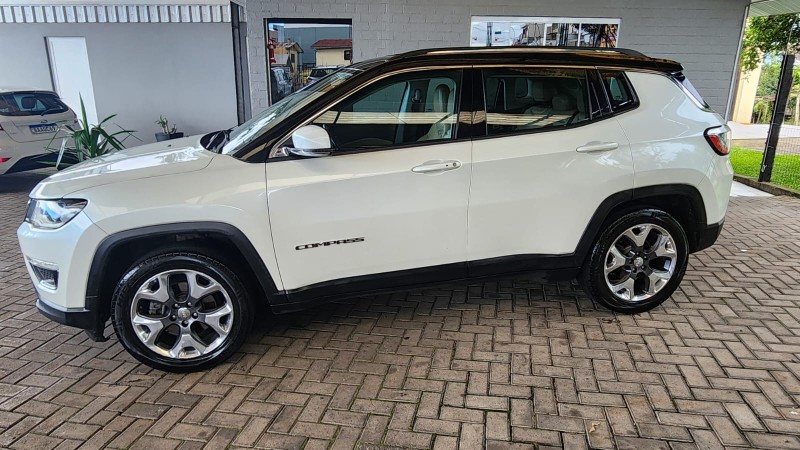 COMPASS 2.0 16V FLEX LIMITED AUTOMÁTICO - 2017 - CAXIAS DO SUL