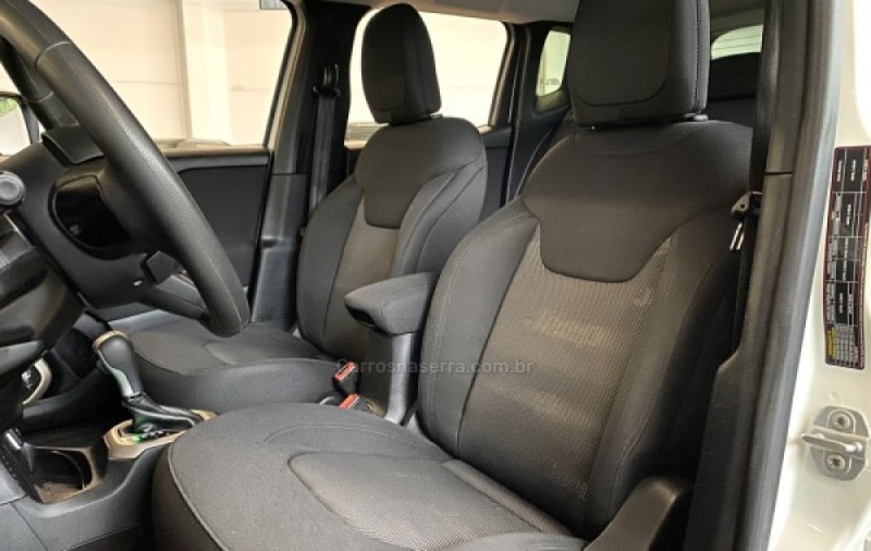 RENEGADE 1.8 16V FLEX 4P AUTOMÁTICO - 2021 - BENTO GONçALVES