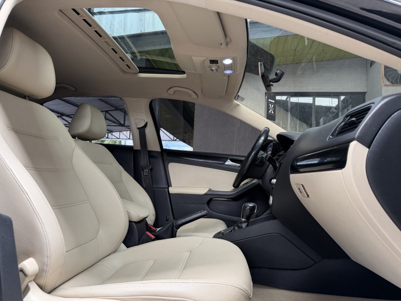 JETTA 2.0 COMFORTLINE FLEX 4P TIPTRONIC - 2013 - CAXIAS DO SUL