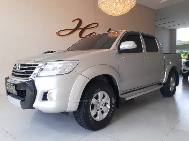 HILUX 3.0 SRV 4X4 CD 16V TURBO INTERCOOLER DIESEL 4P AUTOMÁTICO - 2013 - CANELA