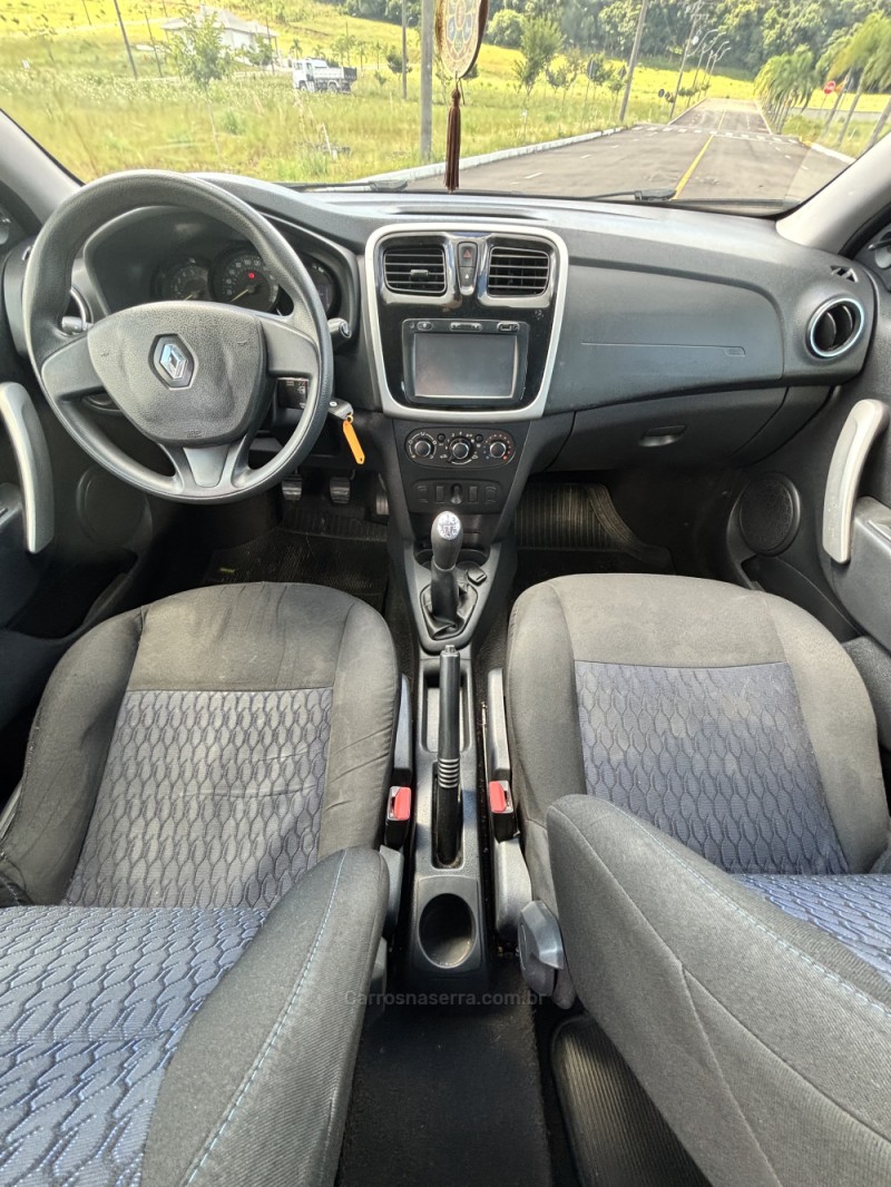 SANDERO 1.0 EXPRESSION 12V FLEX 4P MANUAL - 2018 - CARLOS BARBOSA