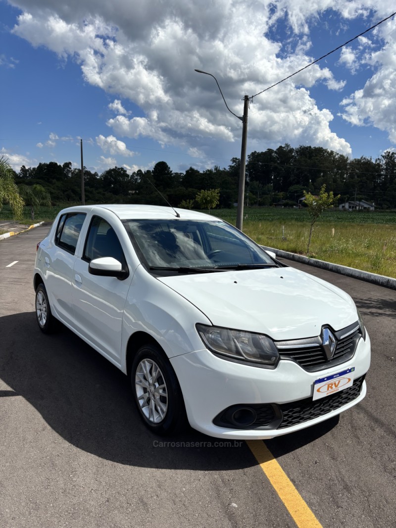 SANDERO 1.0 EXPRESSION 12V FLEX 4P MANUAL - 2018 - CARLOS BARBOSA