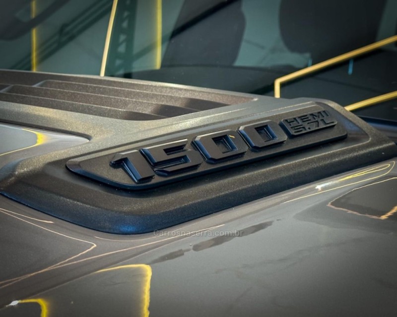 1500 REBEL 5.7 HEMI V8 CD 4X4 GASOLINA 4P AUTOMÁTICA - 2022 - GARIBALDI