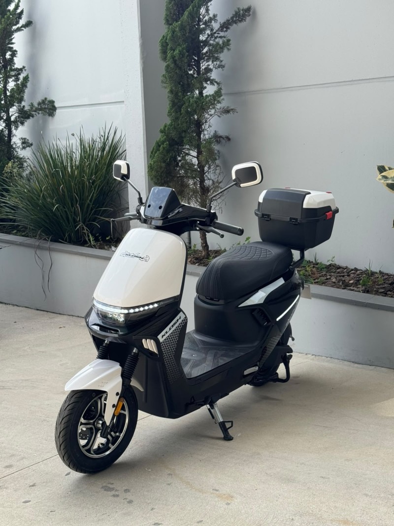 DOHA 1000W - 2027 - VERANóPOLIS