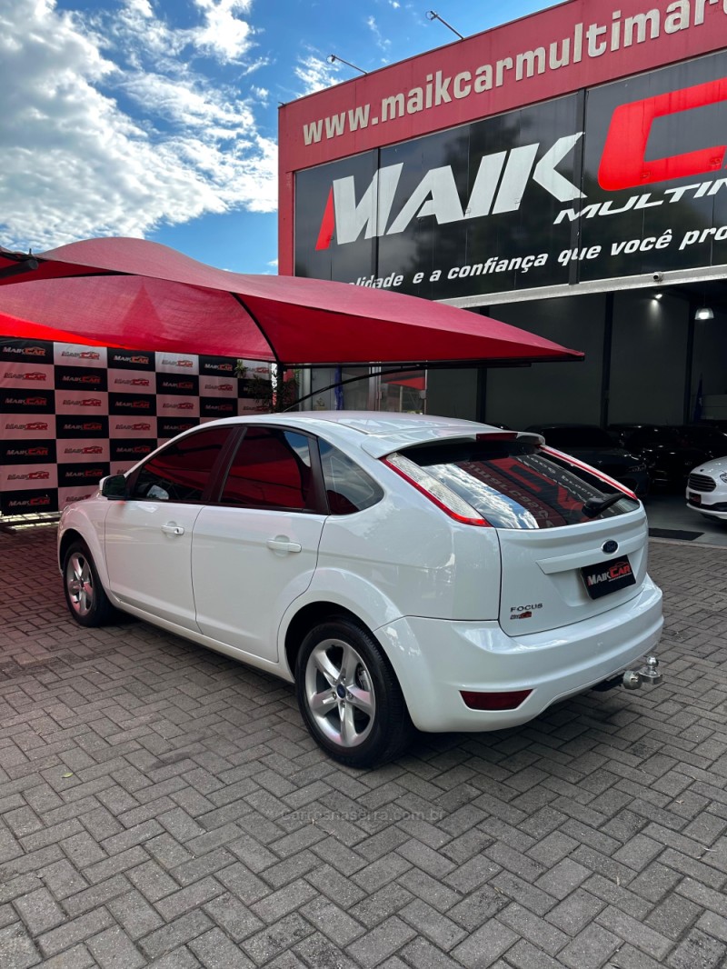 FOCUS 1.6 GLX 8V FLEX 4P MANUAL - 2013 - ESTâNCIA VELHA