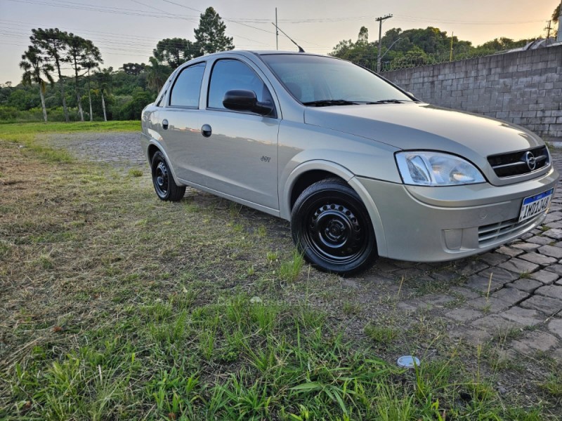 corsa 1.0 mpfi joy sedan 8v flex 4p manual 2005 farroupilha