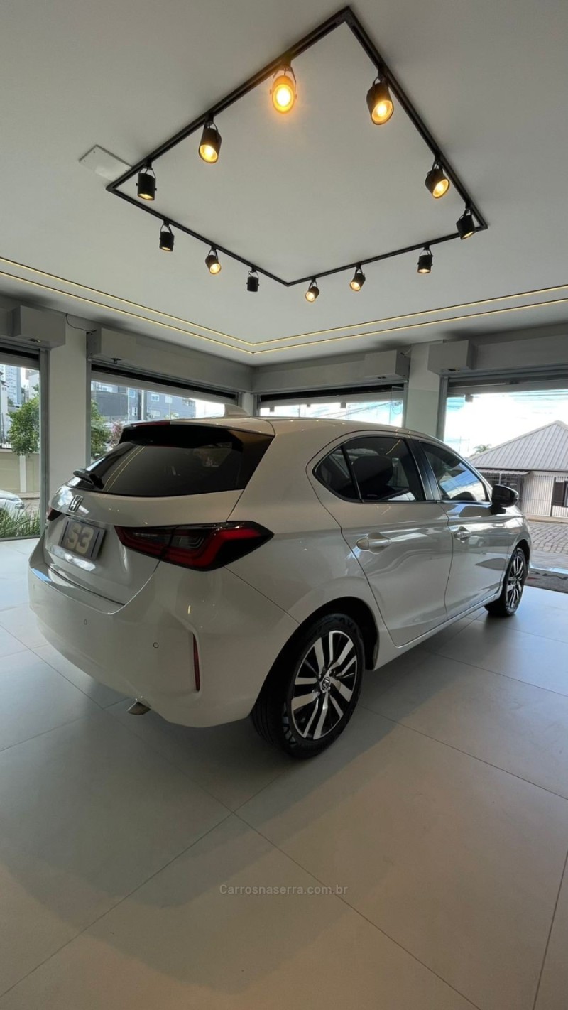 CITY 1.5 HATCHBACK TOURING 16V FLEX 4P AUTOMÁTICO - 2023 - CAXIAS DO SUL