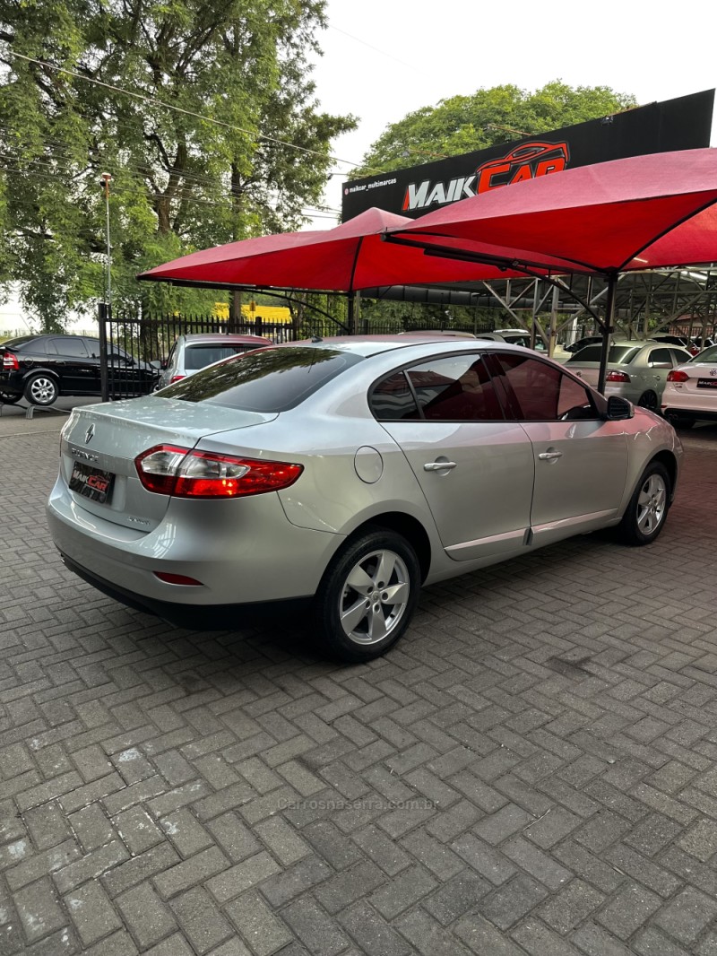 FLUENCE 2.0 DYNAMIQUE 16V FLEX 4P AUTOMÁTICO - 2013 - ESTâNCIA VELHA