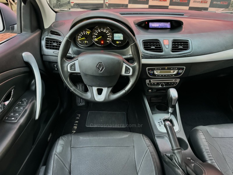 FLUENCE 2.0 DYNAMIQUE 16V FLEX 4P AUTOMÁTICO - 2013 - ESTâNCIA VELHA