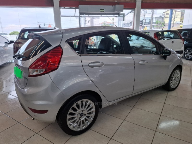 FIESTA 1.6 TITANIUM HATCH 16V FLEX 4P AUTOMÁTICO - 2016 - BENTO GONçALVES