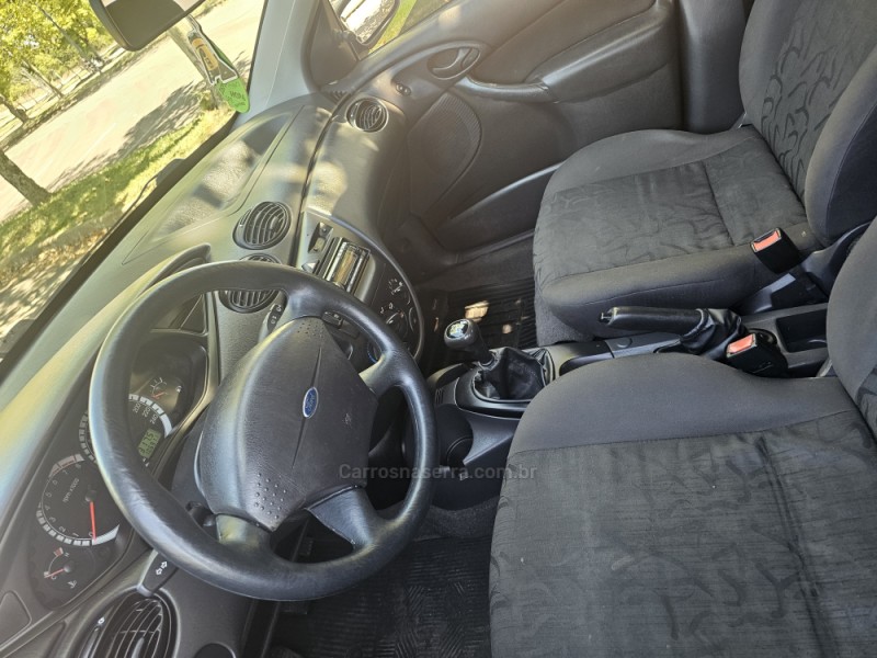 FOCUS 1.6 GLX 8V FLEX 4P MANUAL - 2009 - BENTO GONçALVES