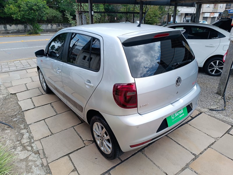 FOX 1.6 MI ROCK IN RIO 8V FLEX 4P MANUAL - 2014 - BENTO GONçALVES