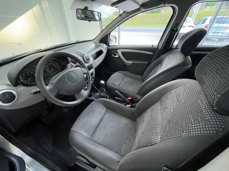 SANDERO 1.0 EXPRESSION 16V FLEX 4P MANUAL - 2011 - CAXIAS DO SUL