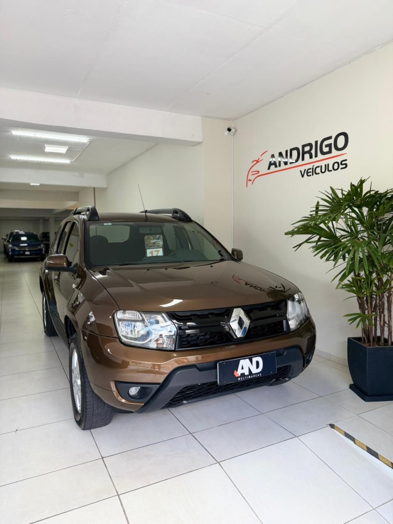 DUSTER 1.6 EXPRESSION 4X2 16V FLEX 4P MANUAL - 2017 - CAXIAS DO SUL