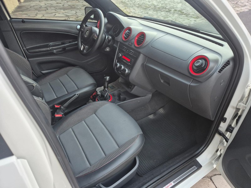 GOL 1.0 MI ROCK IN RIO 8V FLEX 4P MANUAL - 2012 - CAXIAS DO SUL