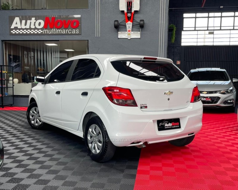 ONIX 1.0 JOY 8V FLEX 4P MANUAL - 2019 - VACARIA