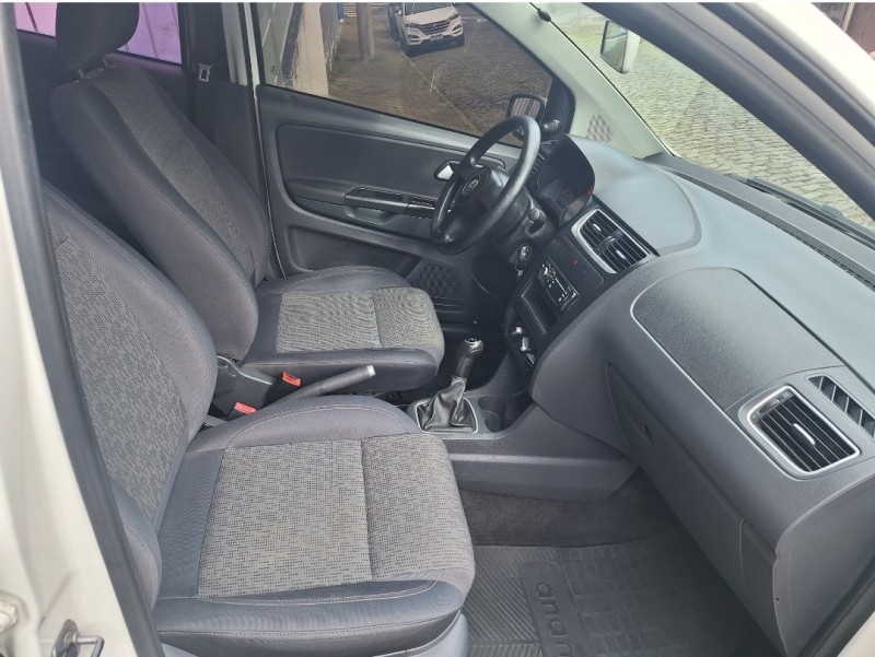 FOX 1.0 MI 8V FLEX 4P MANUAL - 2013 - CAXIAS DO SUL