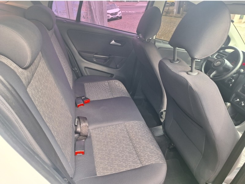 FOX 1.0 MI 8V FLEX 4P MANUAL - 2013 - CAXIAS DO SUL