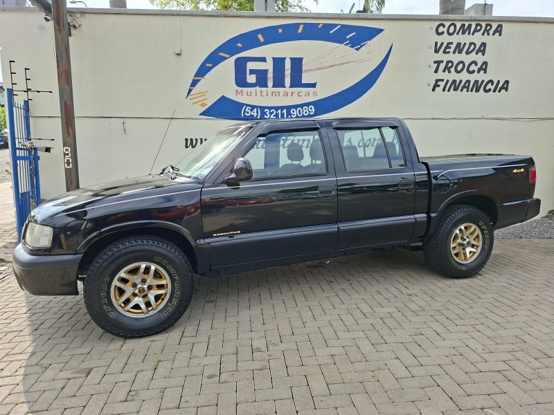 S10 2.8 DLX 4X4 CD 12V TURBO INTERCOOLER DIESEL 4P MANUAL - 2000 - CAXIAS DO SUL