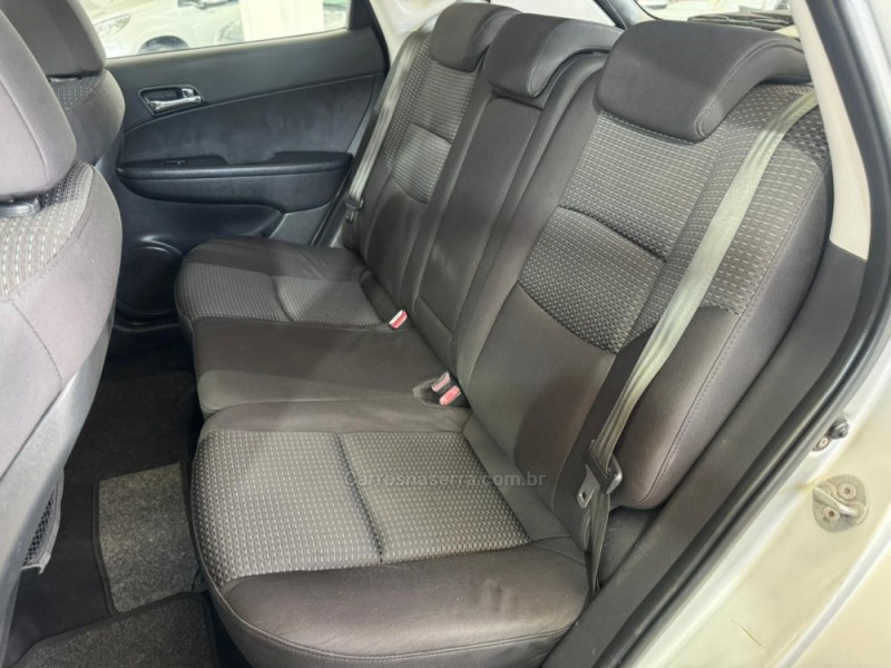 I30 2.0 MPI 16V GASOLINA 4P MANUAL - 2011 - SANTA CRUZ DO SUL