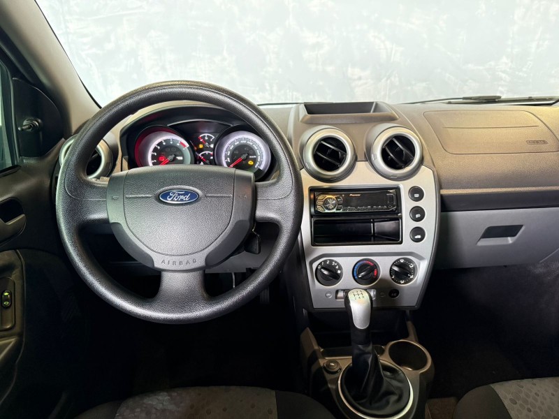 FIESTA 1.0 ROCAM SE 8V FLEX 4P MANUAL - 2014 - CAXIAS DO SUL