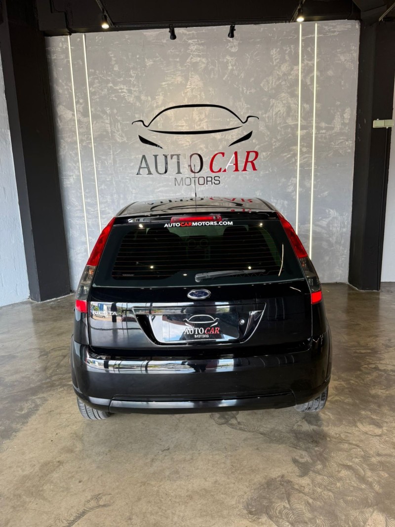 FIESTA 1.0 ROCAM SE 8V FLEX 4P MANUAL - 2014 - CAXIAS DO SUL