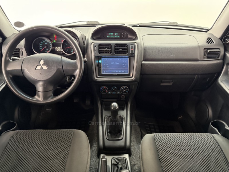 PAJERO TR4 2.0 4X4 16V 140CV FLEX 4P MANUAL - 2012 - CAXIAS DO SUL