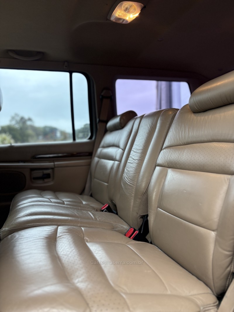 EXPLORER 5.0 LIMITED 4X4 V8 GASOLINA 4P AUTOMÁTICO - 2001 - GARIBALDI