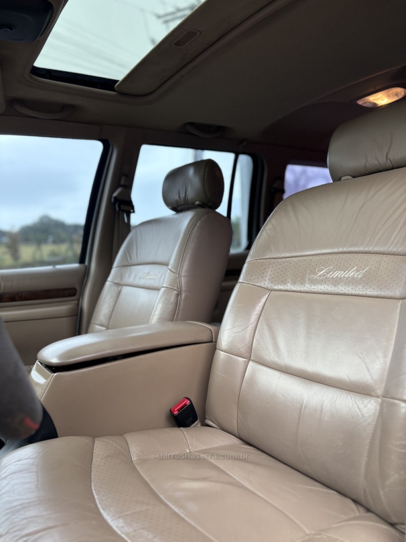 EXPLORER 5.0 LIMITED 4X4 V8 GASOLINA 4P AUTOMÁTICO - 2001 - GARIBALDI