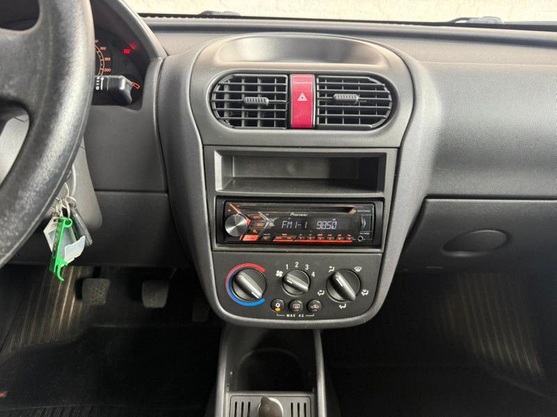 CORSA 1.4 MPFI MAXX 8V FLEX 4P MANUAL - 2011 - CAXIAS DO SUL