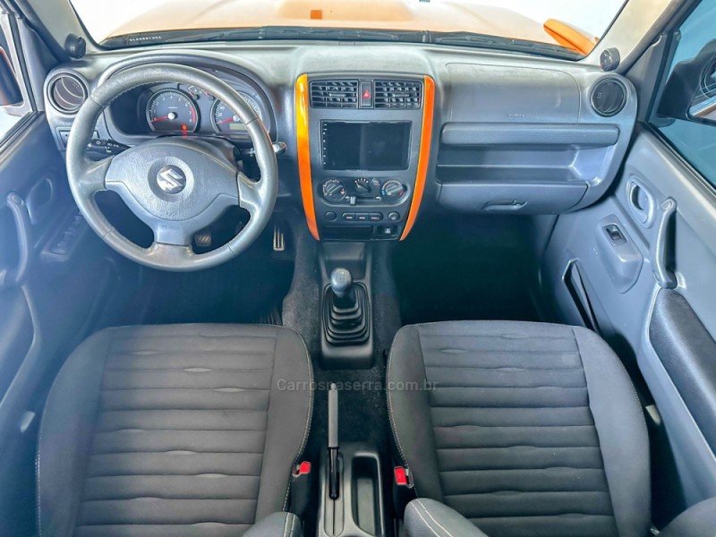 JIMNY 1.3 4SPORT 4X4 16V GASOLINA 2P MANUAL - 2015 - TRêS COROAS