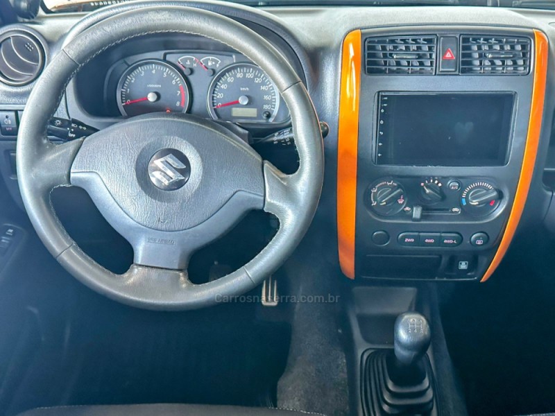 JIMNY 1.3 4SPORT 4X4 16V GASOLINA 2P MANUAL - 2015 - TRêS COROAS