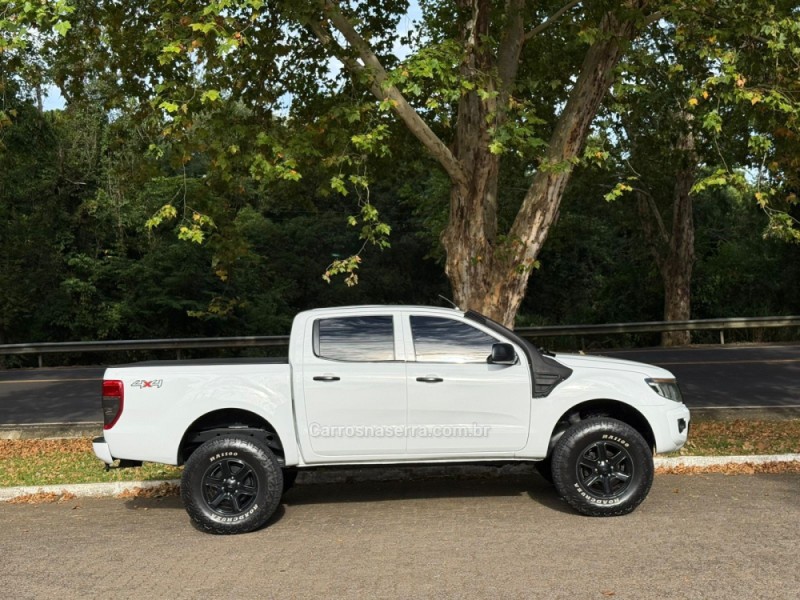 RANGER 2.2 XL 4X4 CD 16V DIESEL 4P MANUAL - 2013 - DOIS IRMãOS