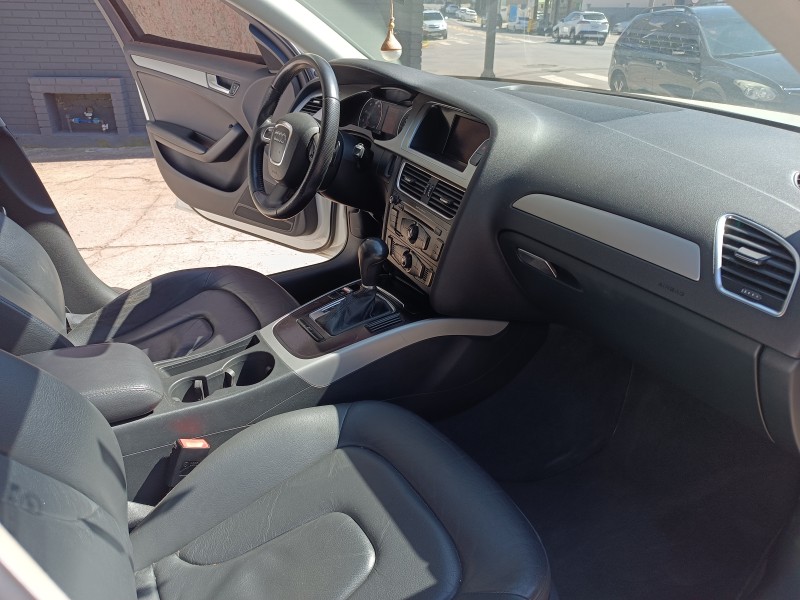 A4 2.0 TFSI AMBIENTE AVANT 180CV GASOLINA 4P MULTITRONIC - 2011 - FLORES DA CUNHA