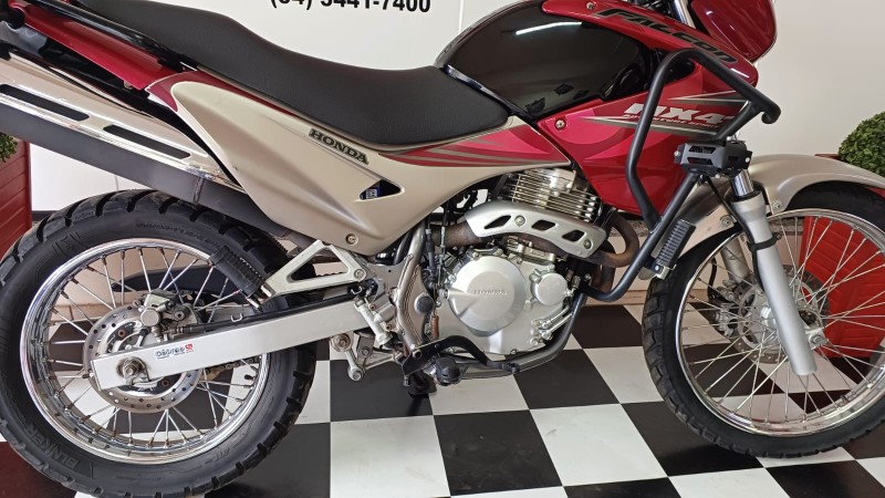 NX4 FALCON  - 2008 - VERANóPOLIS