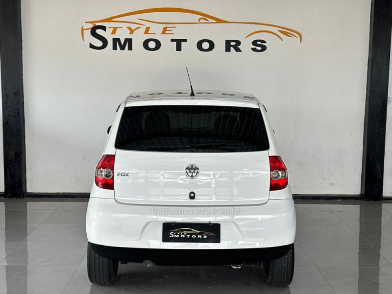 FOX 1.0 MI PLUS 8V GASOLINA 4P MANUAL - 2006 - NOVO HAMBURGO
