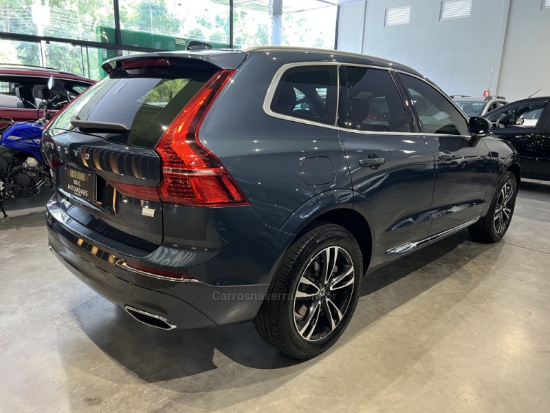 XC60 2.0 T8 MOMENTUM HYBRID GASOLINA 4P AUTOMÁTICO - 2021 - CAXIAS DO SUL