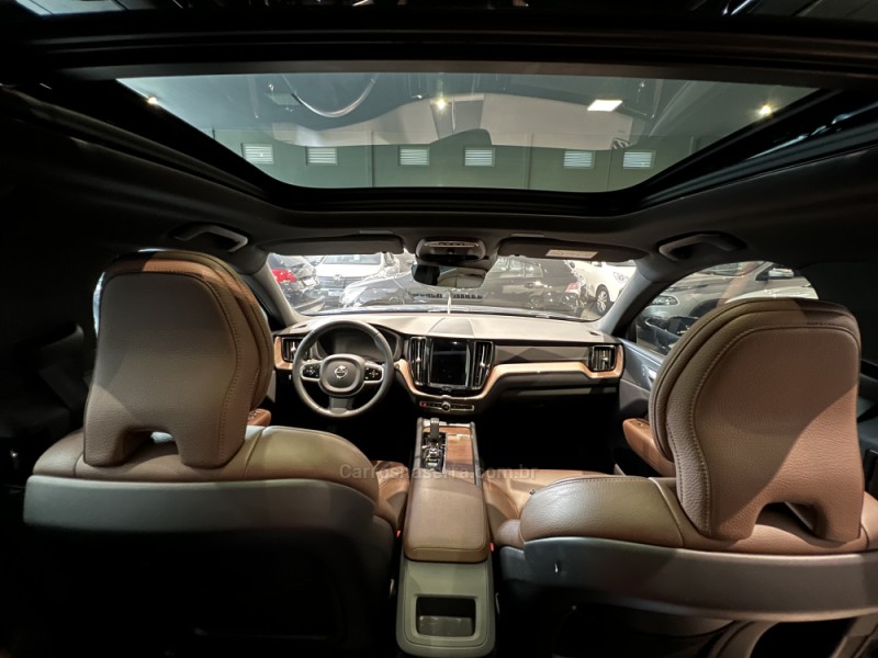 XC60 2.0 T8 MOMENTUM HYBRID GASOLINA 4P AUTOMÁTICO - 2021 - CAXIAS DO SUL
