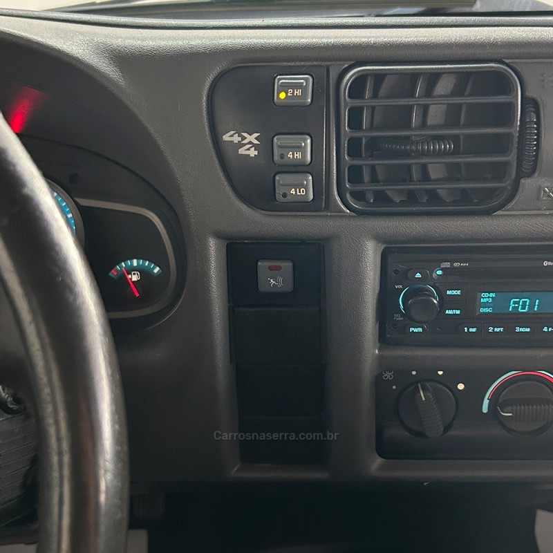 S10 2.8 EXECUTIVE 4X4 CD 12V TURBO ELECTRONIC INTERCOOLER DIESEL 4P MANUAL - 2011 - VACARIA