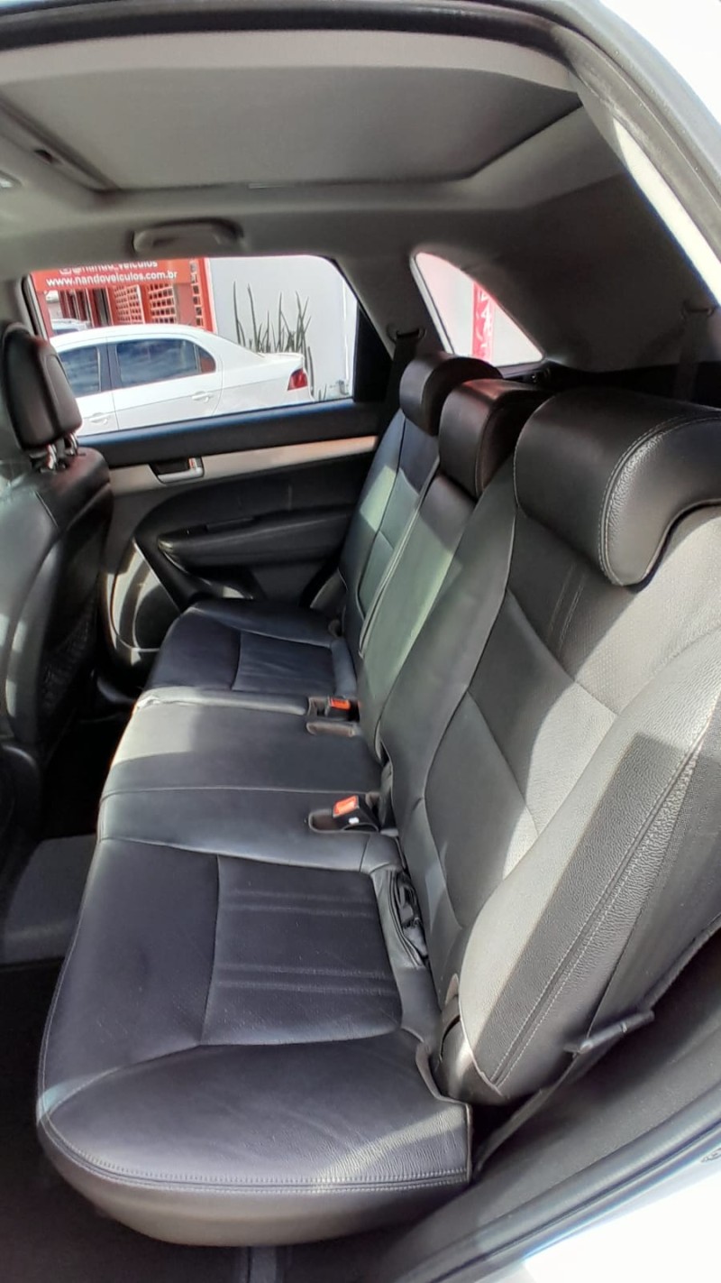 SORENTO 3.5 S.670 V6 4X2 24V GASOLINA 4P AUTOMÁTICO - 2012 - ESTâNCIA VELHA