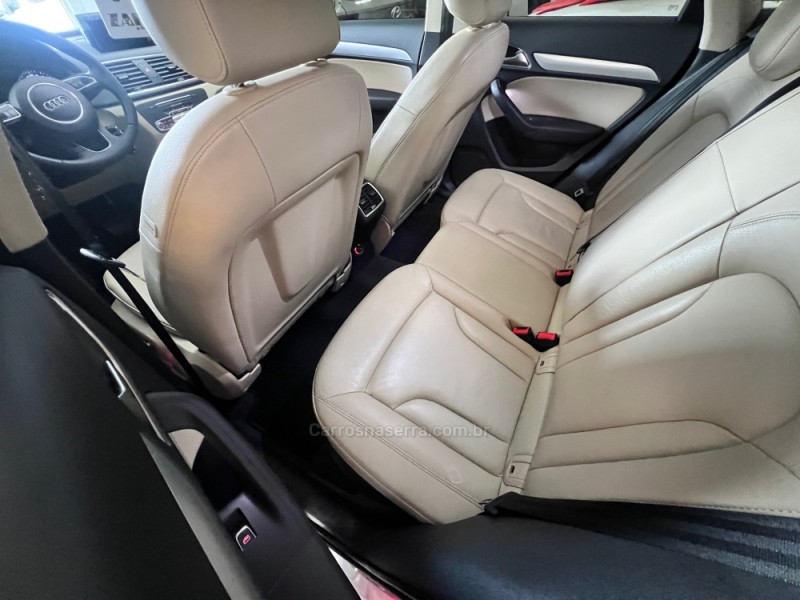 Q3 1.4 TFSI AMBIENTE FLEX 4P S TRONIC - 2017 - CARLOS BARBOSA