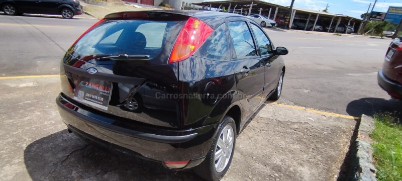 FOCUS 1.6 GLX 8V GASOLINA 4P MANUAL - 2007 - FARROUPILHA