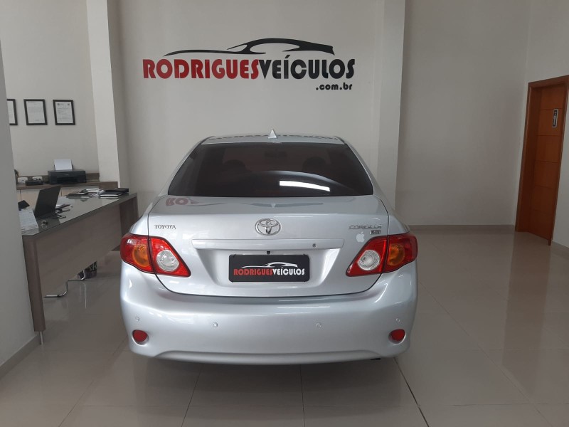 COROLLA 1.8 XEI 16V FLEX 4P MANUAL - 2010 - CAXIAS DO SUL