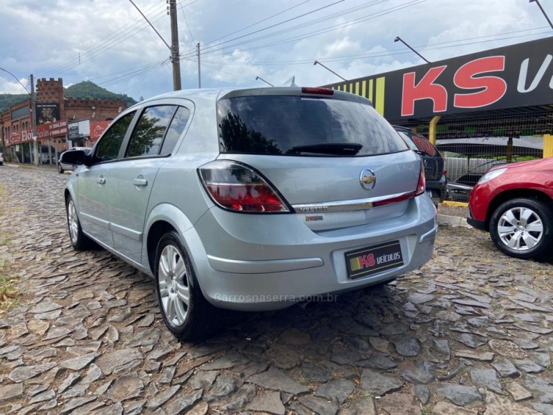 VECTRA 2.0 MPFI GT HATCH 8V FLEX 4P MANUAL - 2009 - DOIS IRMãOS