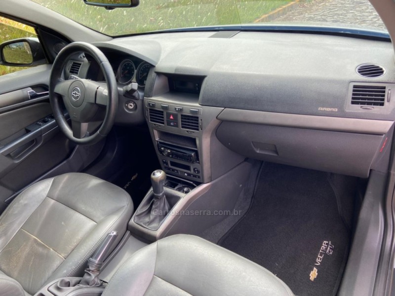 VECTRA 2.0 MPFI GT HATCH 8V FLEX 4P MANUAL - 2009 - DOIS IRMãOS