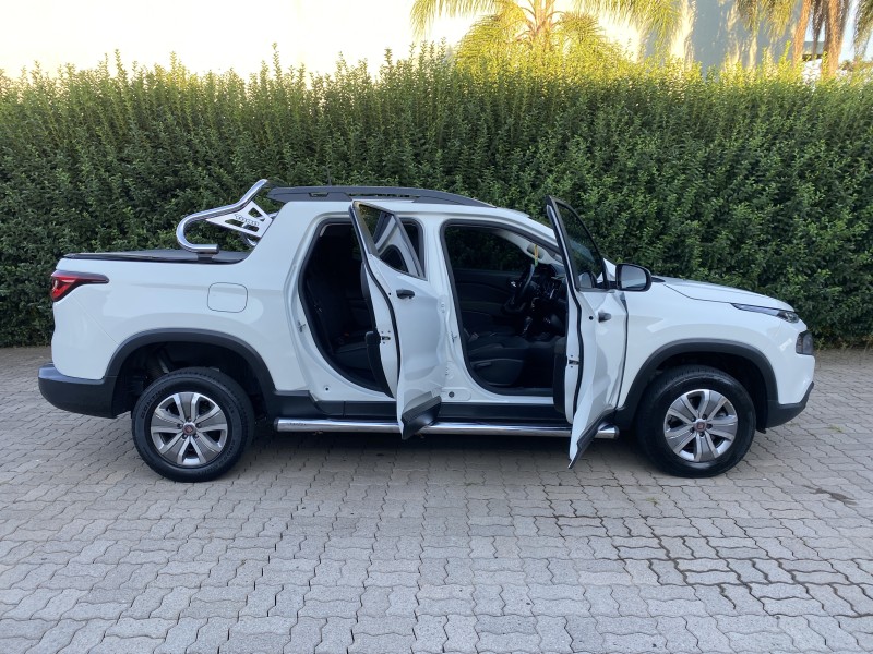 TORO 1.8 16V EVO FLEX FREEDOM AUTOMÁTICO - 2017 - CAXIAS DO SUL